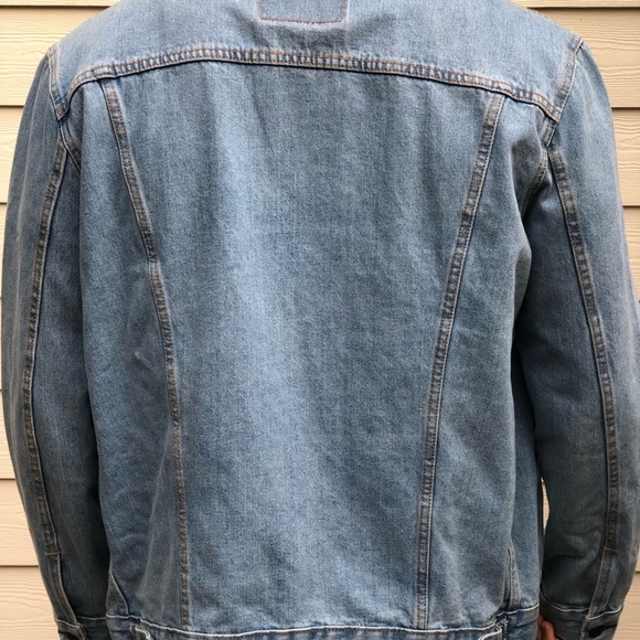 Men’s XL Levi jean jacket - Picture 2 of 3